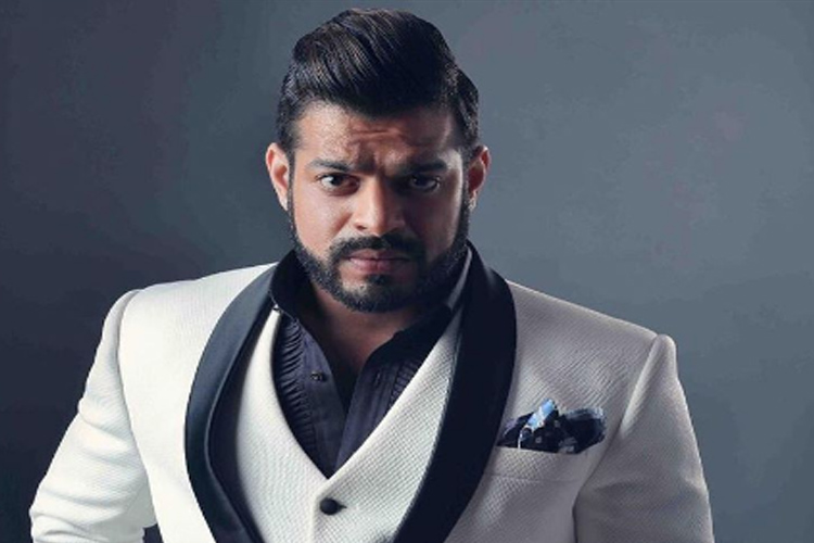 Karan Patel RESPONDS to the rumours of him hosting ‘Nach Baliye 8’!