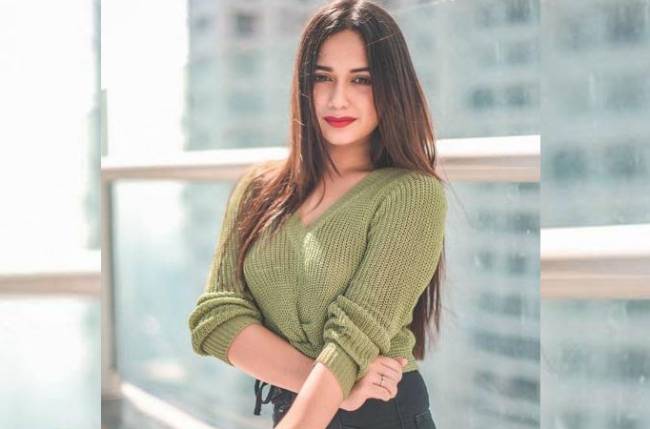 Jannat Zubair thanks fans for clocking 12 Million followers on Instagram with a special video