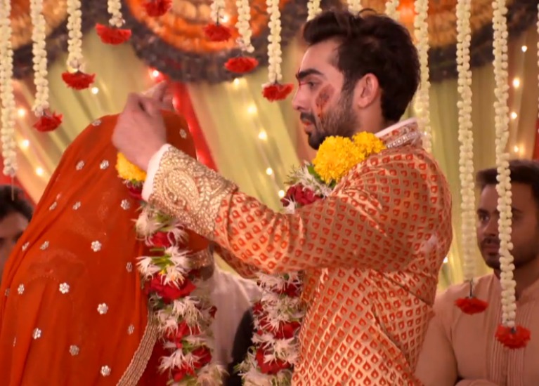 WHATT? After Aditya – Roshni’s marriage, suicide drama to follow in ‘Yeh Hai Mohabbatein’?